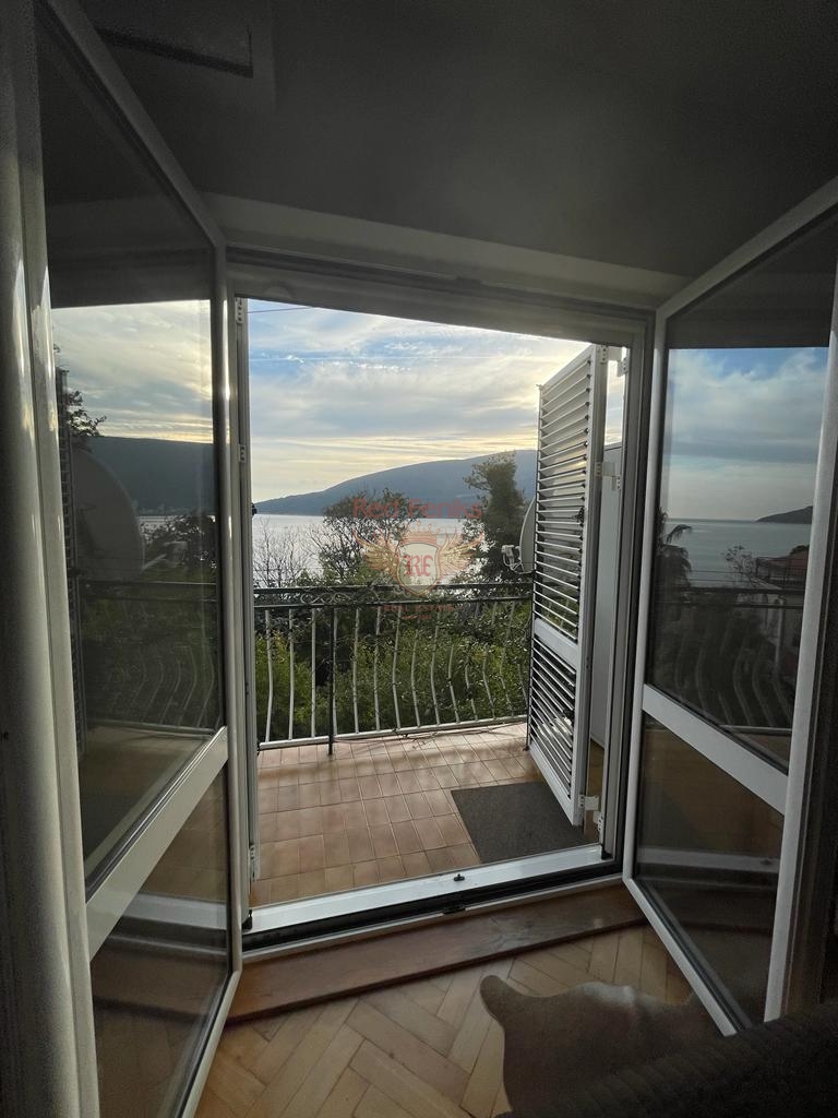 Wohnung in Herceg-Novi, Montenegro, 110 m² - Foto 1
