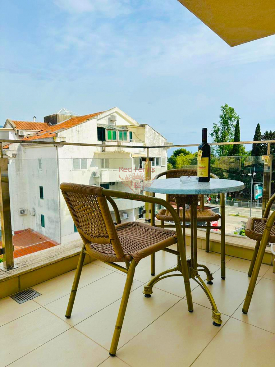 Piso en Budva, Montenegro, 86 m² - imagen 1