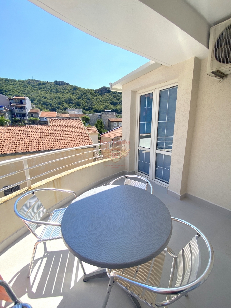Flat in Budva, Montenegro, 65 m² - picture 1