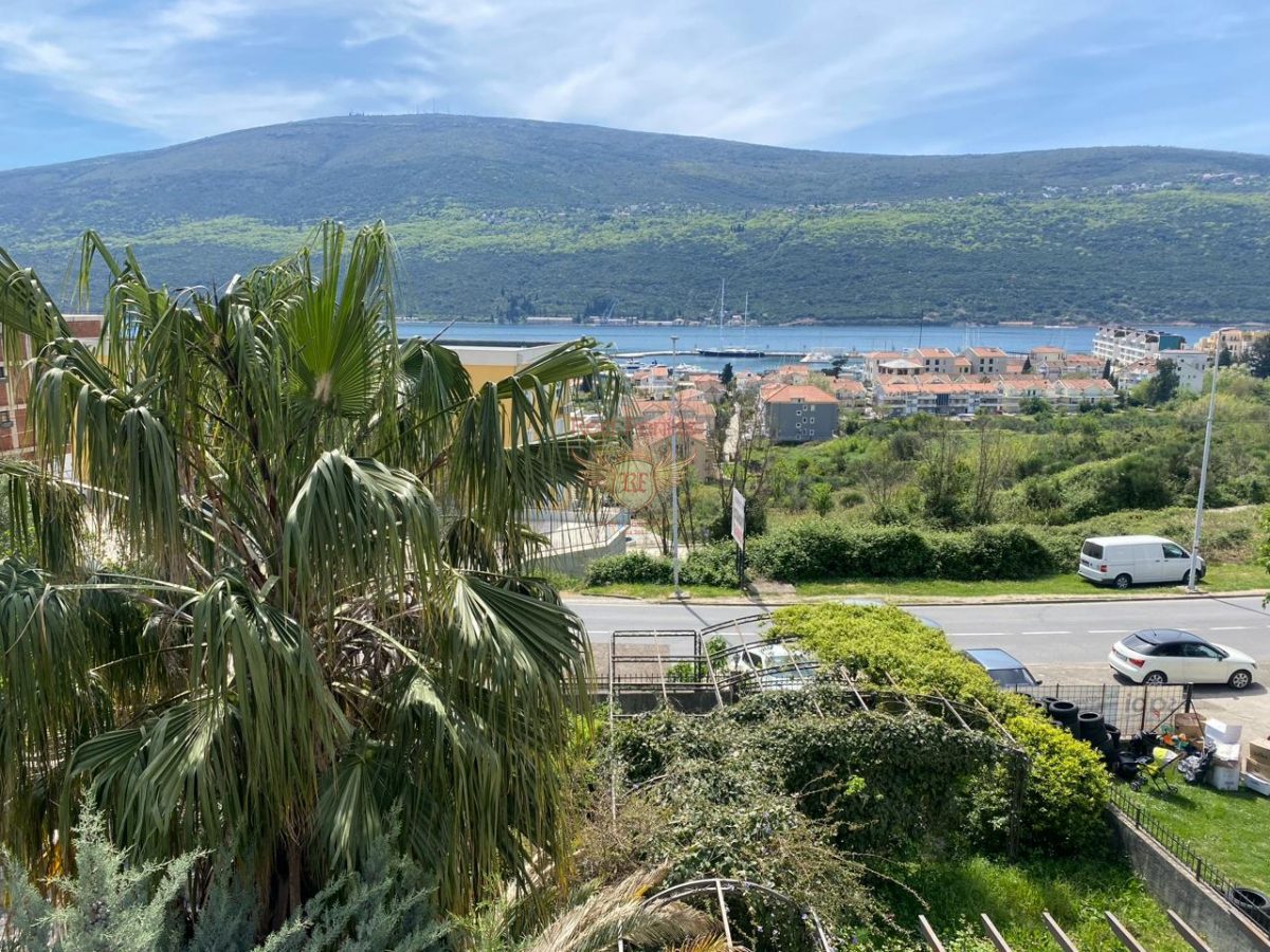Maison à Herceg-Novi, Monténégro, 287 m² - image 1