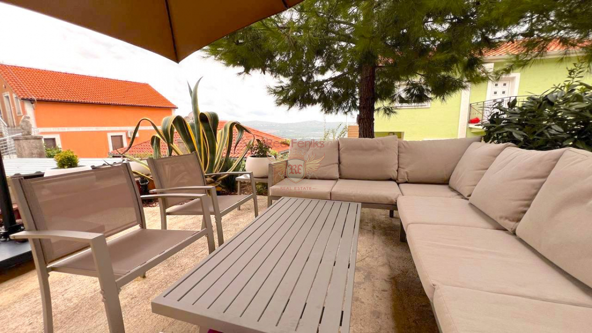 Piso en Tivat, Montenegro, 40 m² - imagen 1