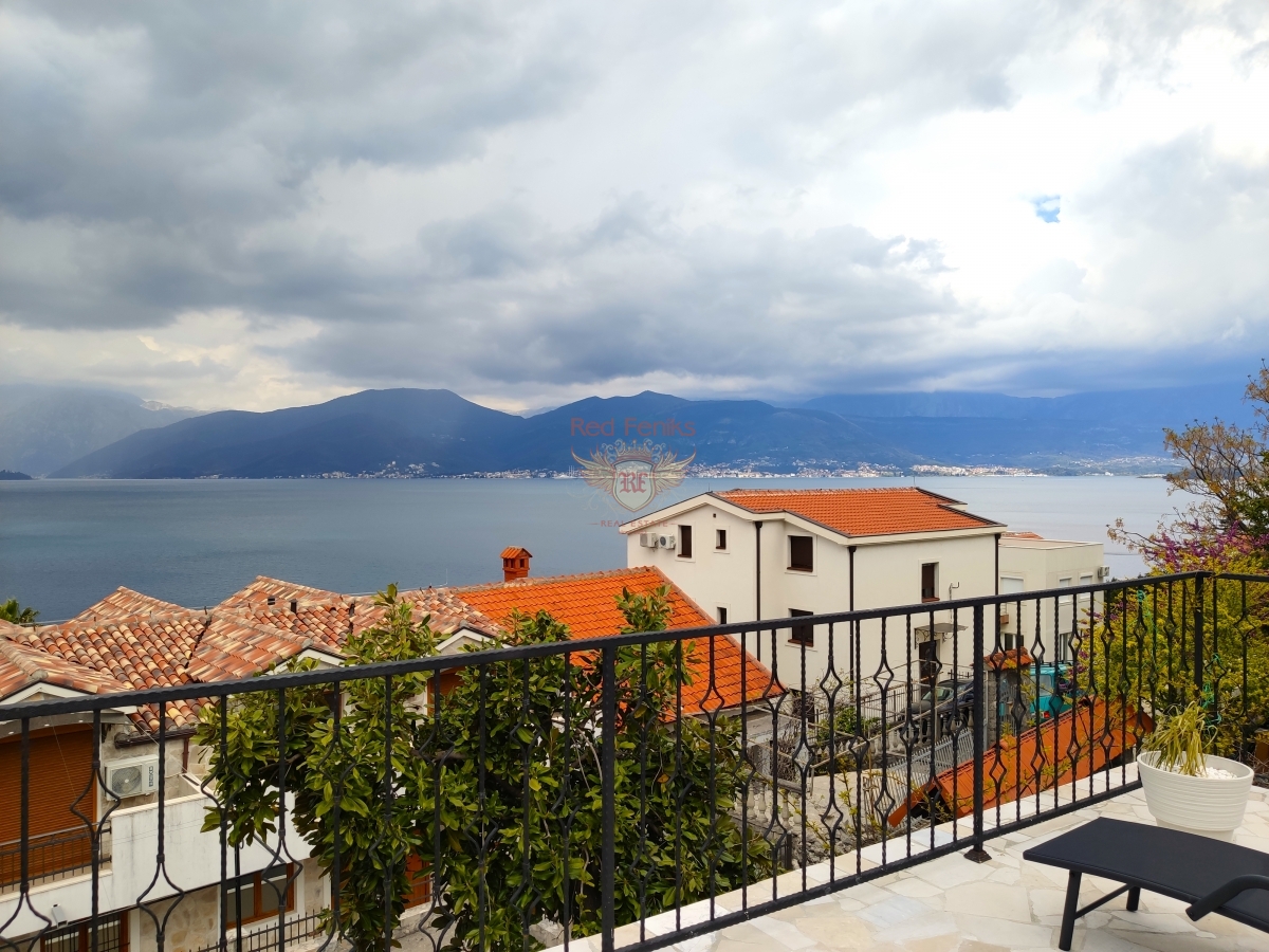 Maison sur la Luštica, Monténégro, 190 m² - image 1