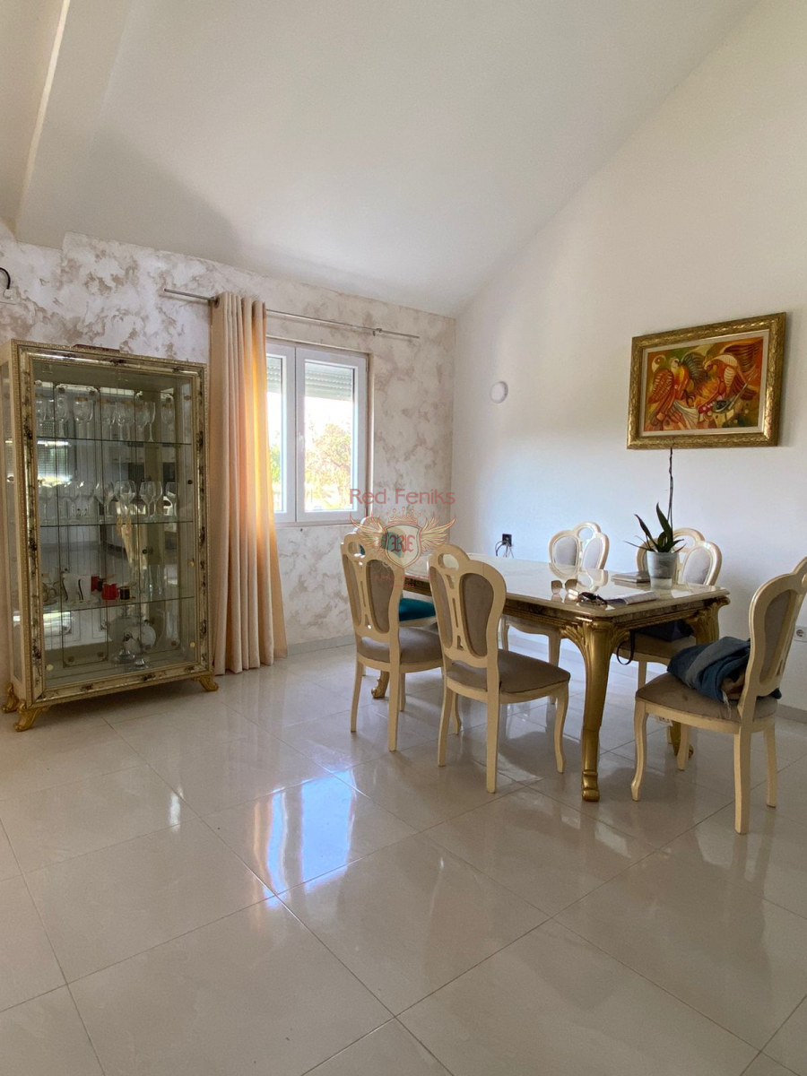 Haus in Bar, Montenegro, 140 m² - Foto 1