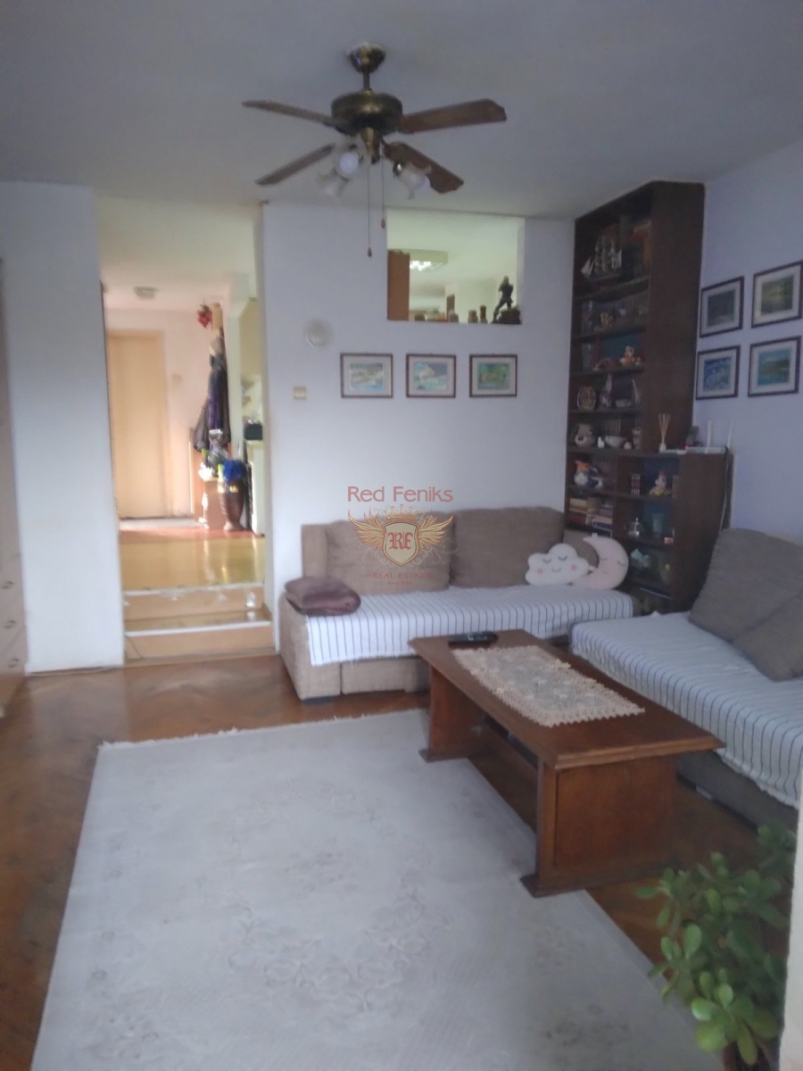 Flat in Budva, Montenegro, 100 m² - picture 1