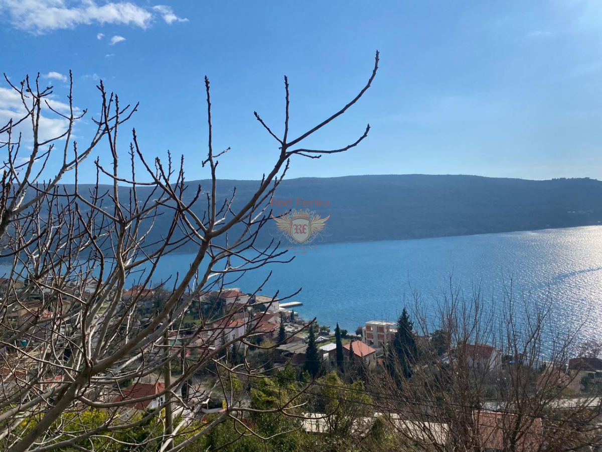 Maison à Herceg-Novi, Monténégro, 90 m² - image 1