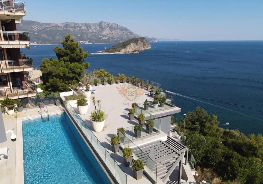 Haus in Budva, Montenegro, 360 m² - Foto 1
