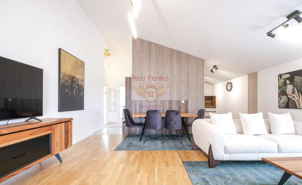 Appartement à Tivat, Monténégro, 93 m² - image 1
