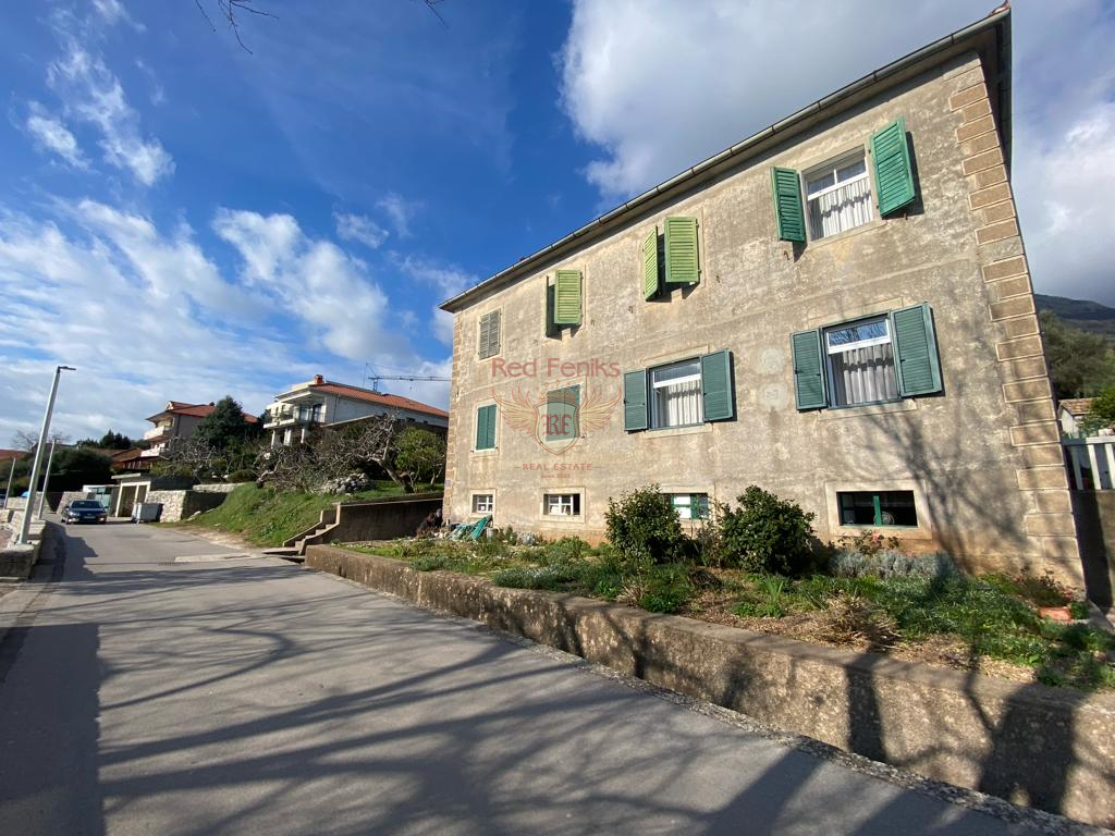 Piso en Herceg-Novi, Montenegro, 64 m² - imagen 1