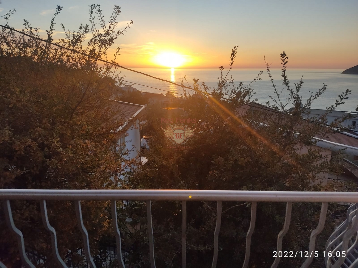 Haus in Bar, Montenegro, 100 m² - Foto 1