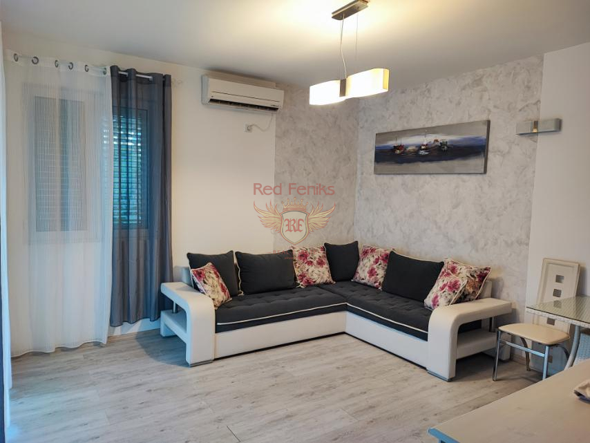 Piso en Herceg-Novi, Montenegro, 54 m² - imagen 1