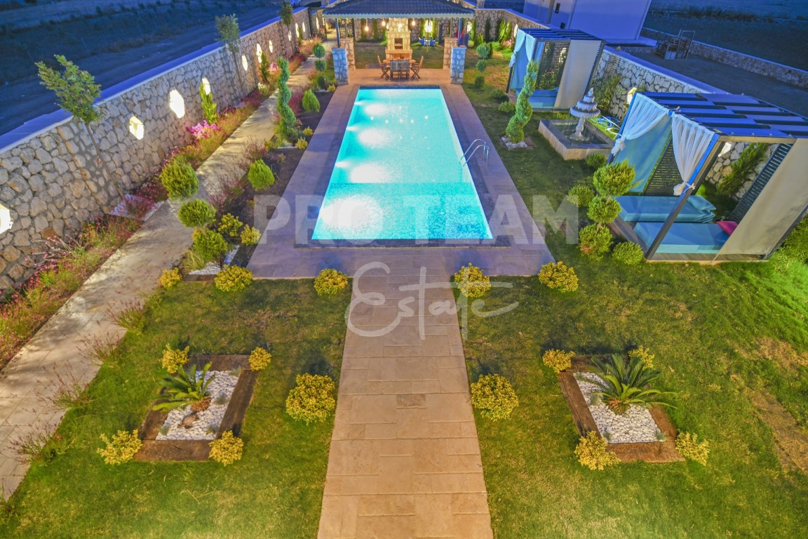 Villa à Kalkan, Turquie, 220 m² - image 2