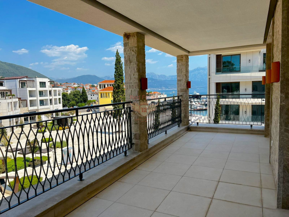 Wohnung in Herceg-Novi, Montenegro, 88 m² - Foto 1