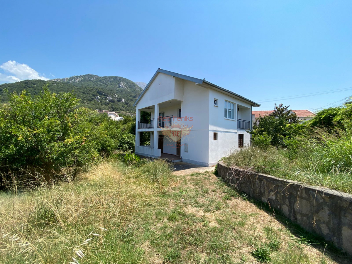 House in Bar, Montenegro, 180 m² - picture 1