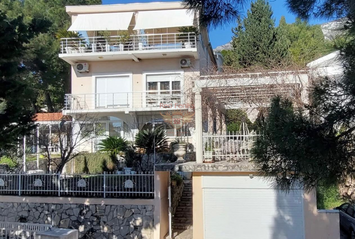 Casa en el Bar, Montenegro, 336 m² - imagen 1