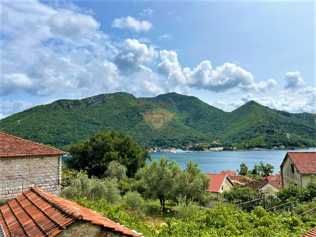 Wohnung in Herceg-Novi, Montenegro, 115 m² - Foto 1