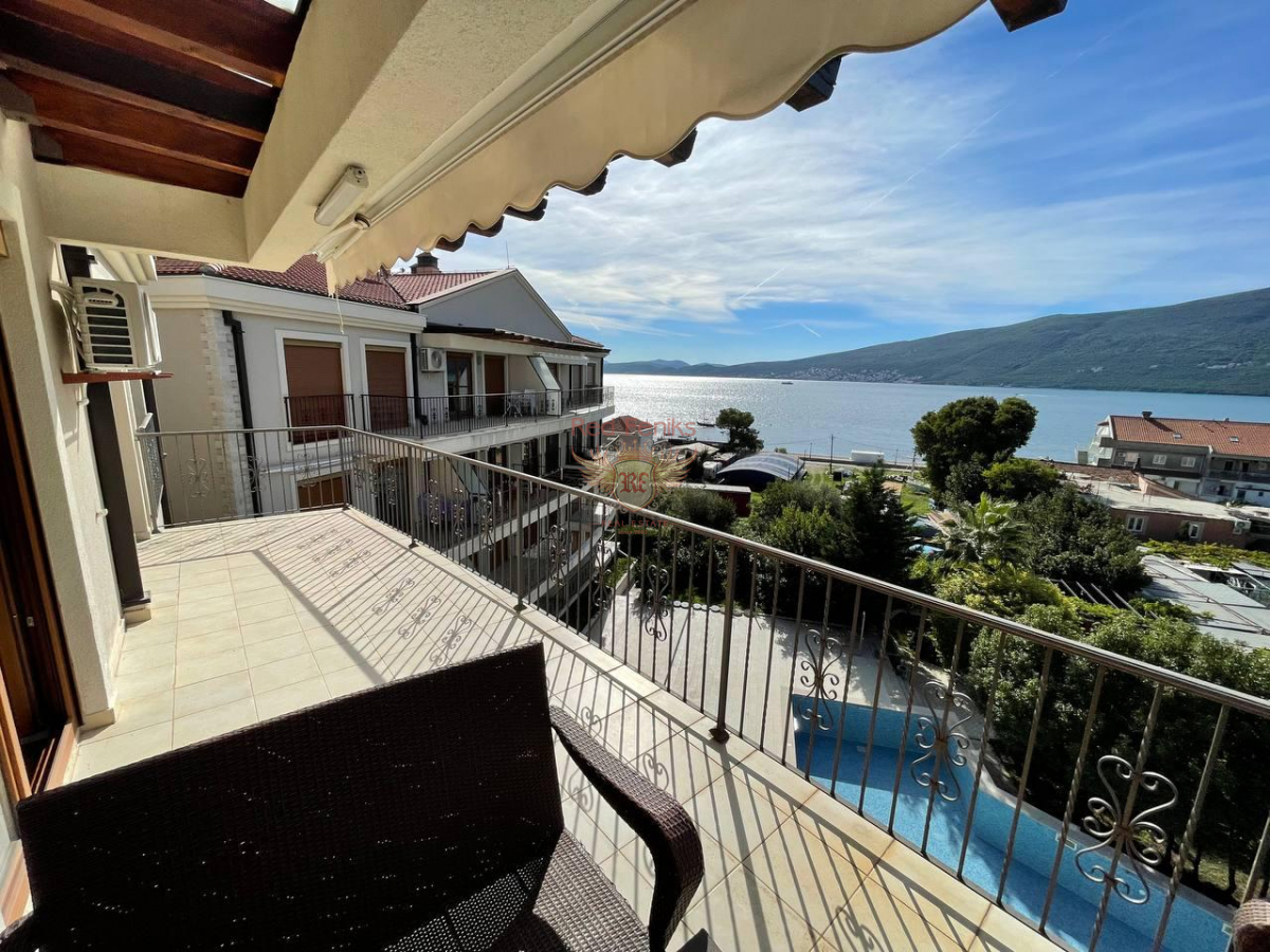 Appartement à Herceg-Novi, Monténégro, 141 m² - image 1