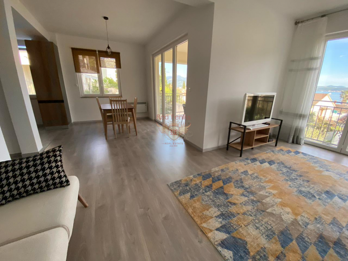 Wohnung in Herceg-Novi, Montenegro, 82 m² - Foto 1