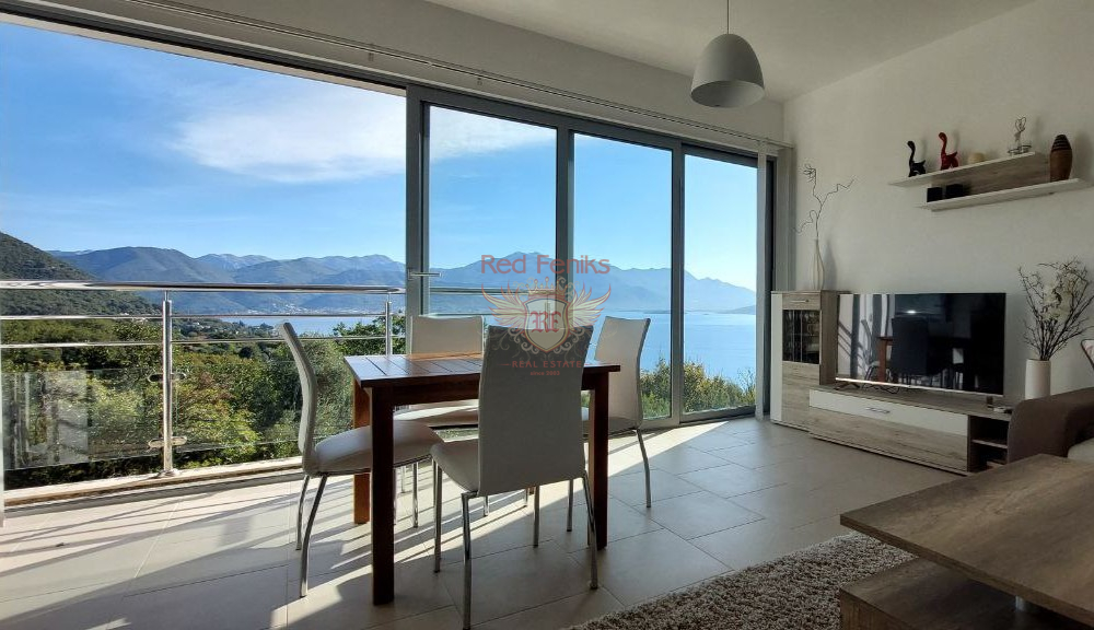 Piso en Herceg-Novi, Montenegro, 72 m² - imagen 1