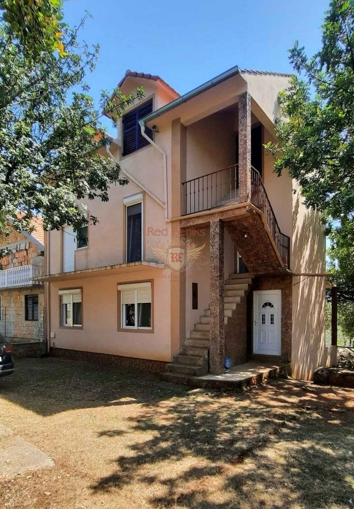 Casa en Luštica, Montenegro, 239 m² - imagen 1