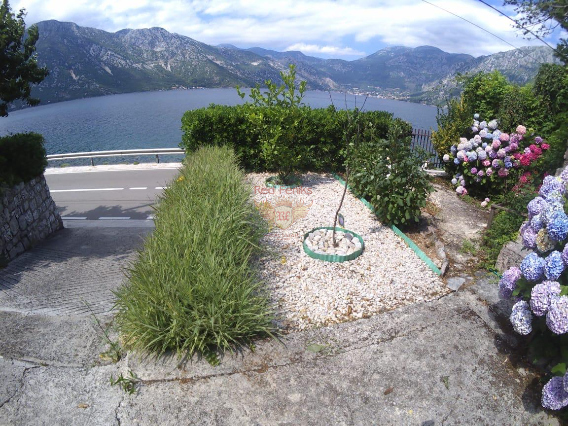 Casa en Kotor, Montenegro, 270 m² - imagen 1