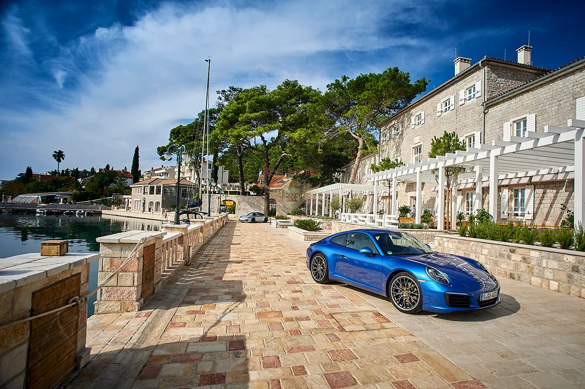 Piso en Herceg-Novi, Montenegro, 79 m² - imagen 2