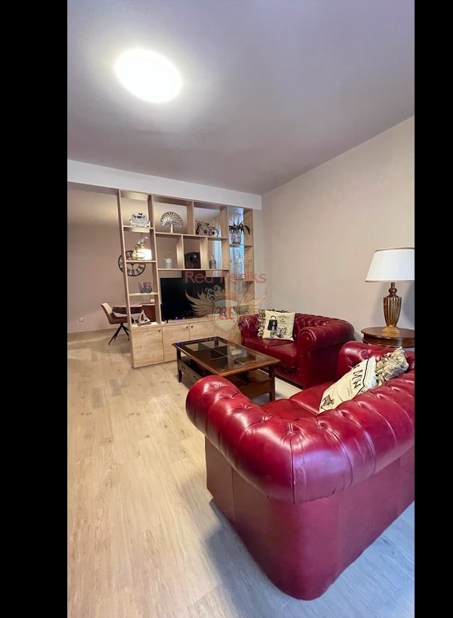 Flat in Kotor, Montenegro, 55 m² - picture 2