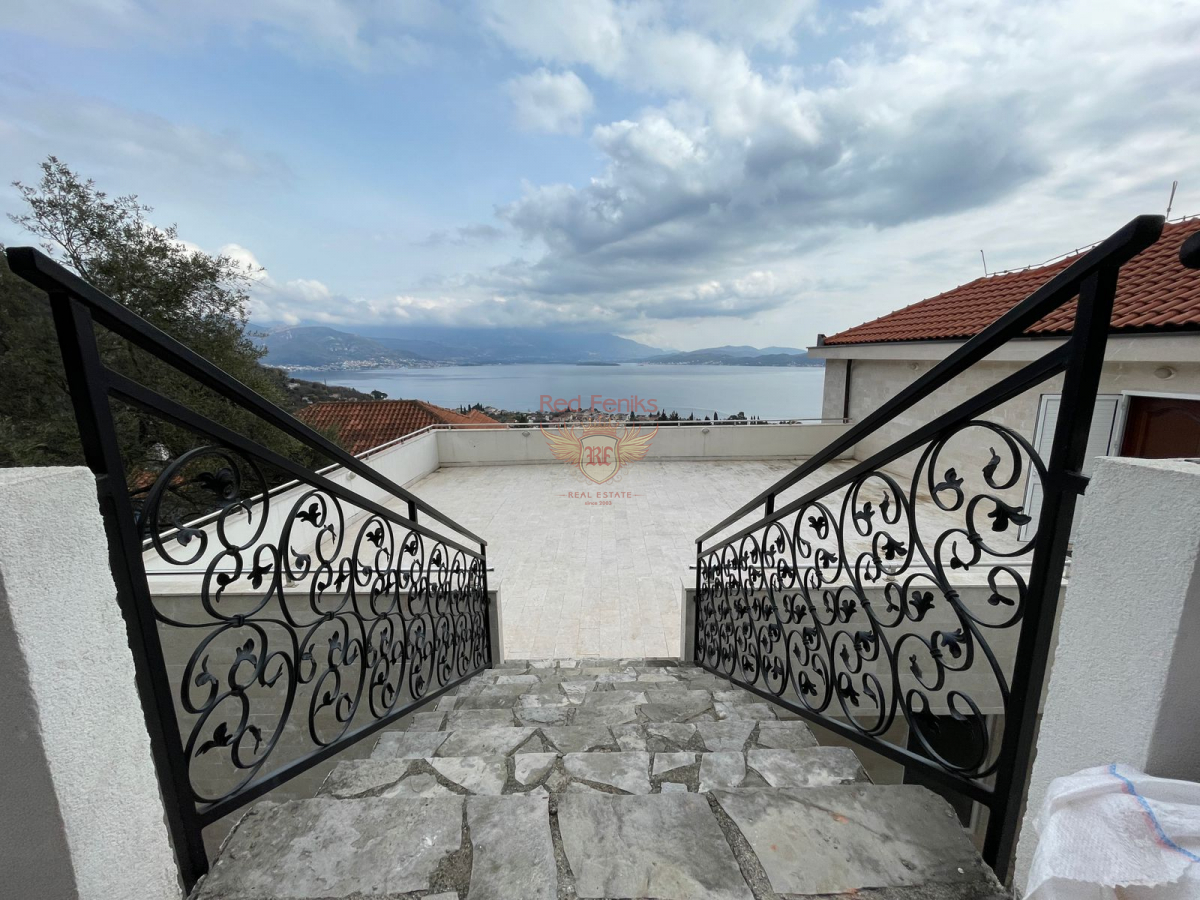 Haus in Herceg-Novi, Montenegro, 499 m² - Foto 2