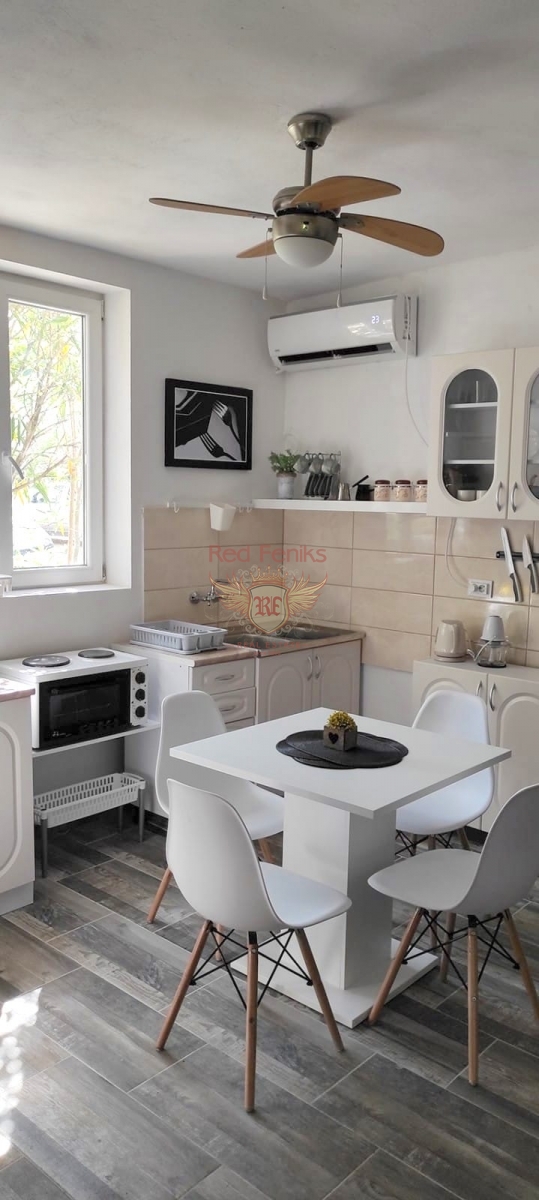 Casa en Budva, Montenegro, 80 m² - imagen 2