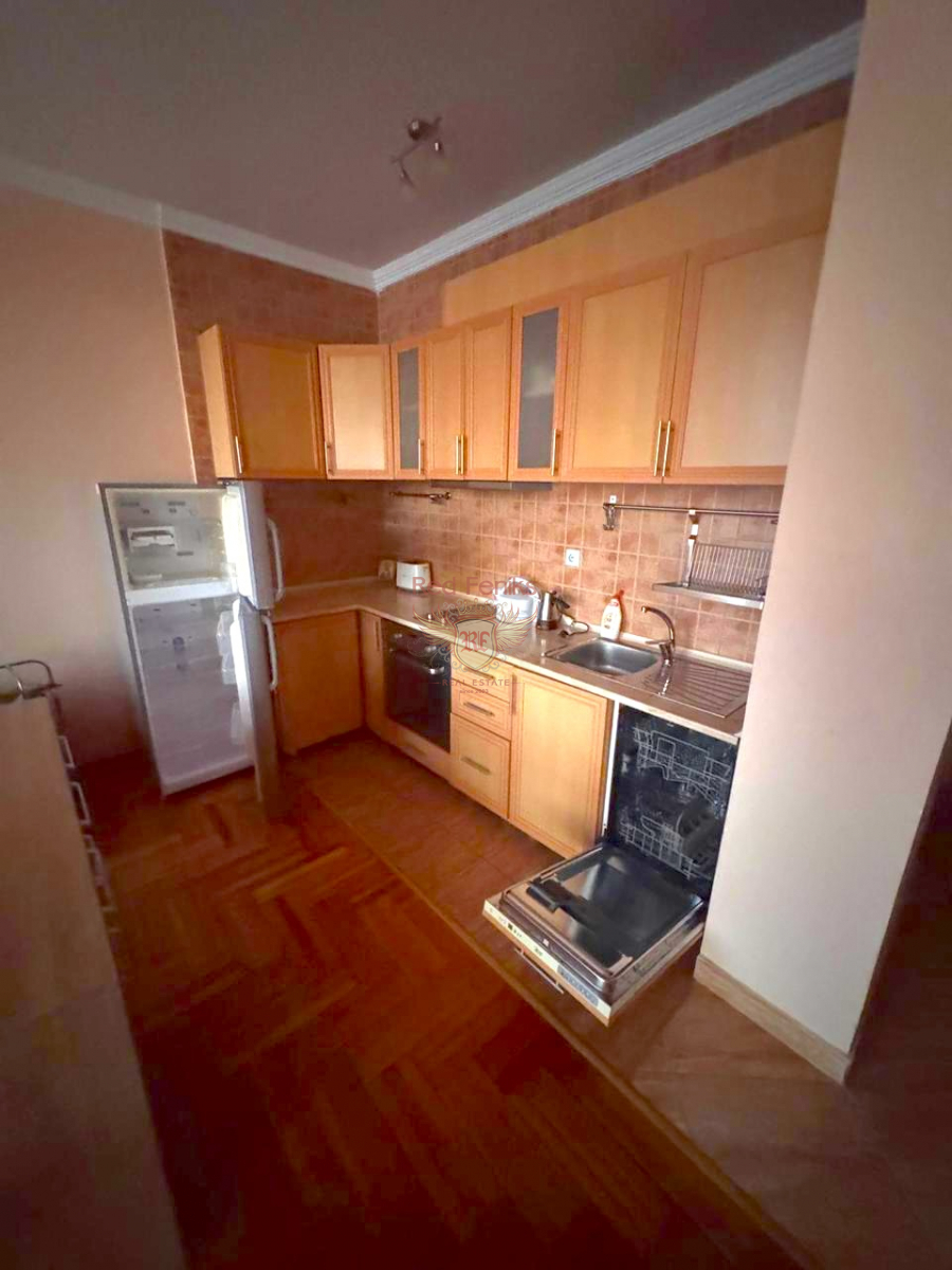 Flat in Bar, Montenegro, 93 m² - picture 2