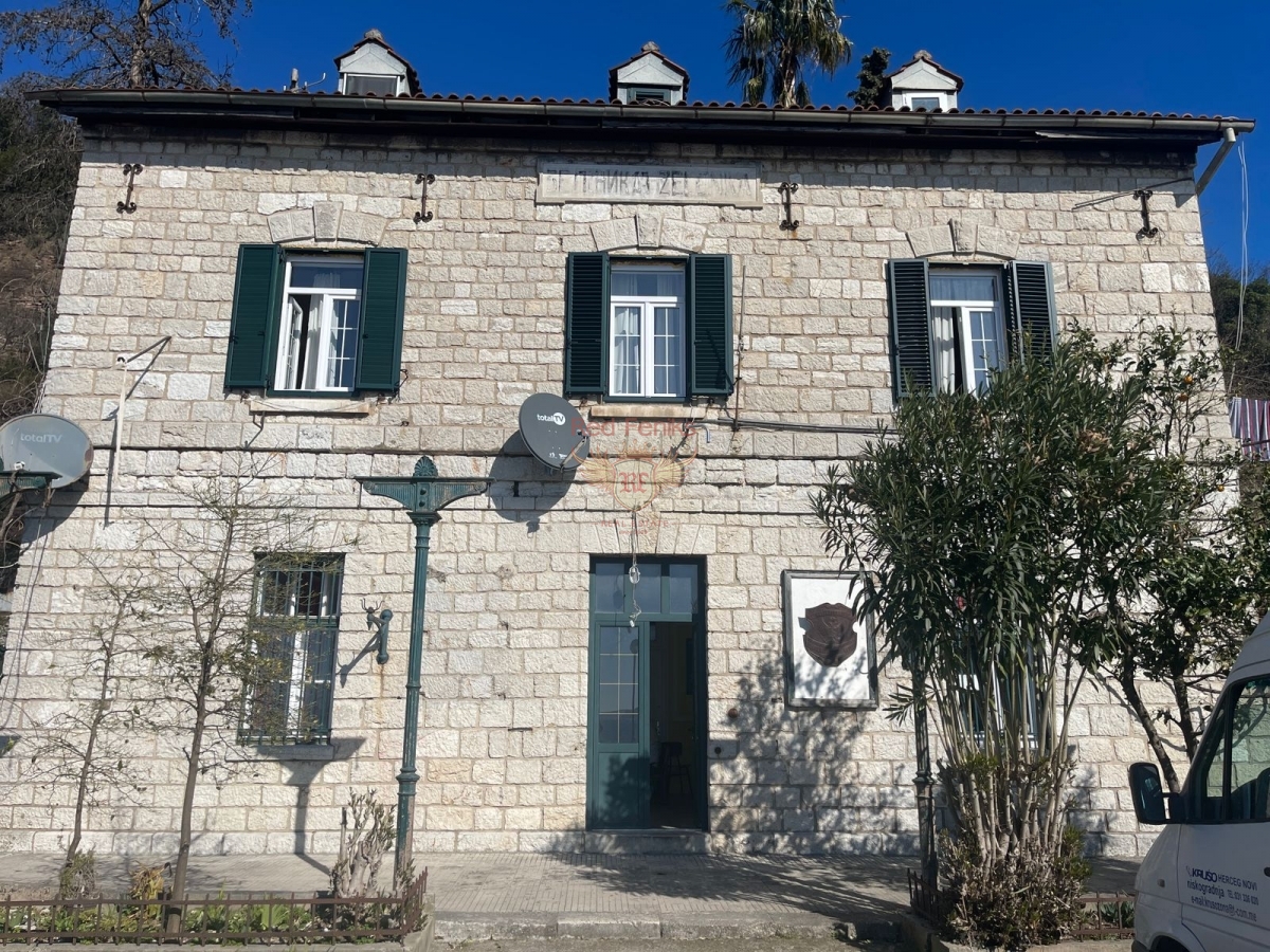 Flat in Herceg-Novi, Montenegro, 49 m² - picture 2