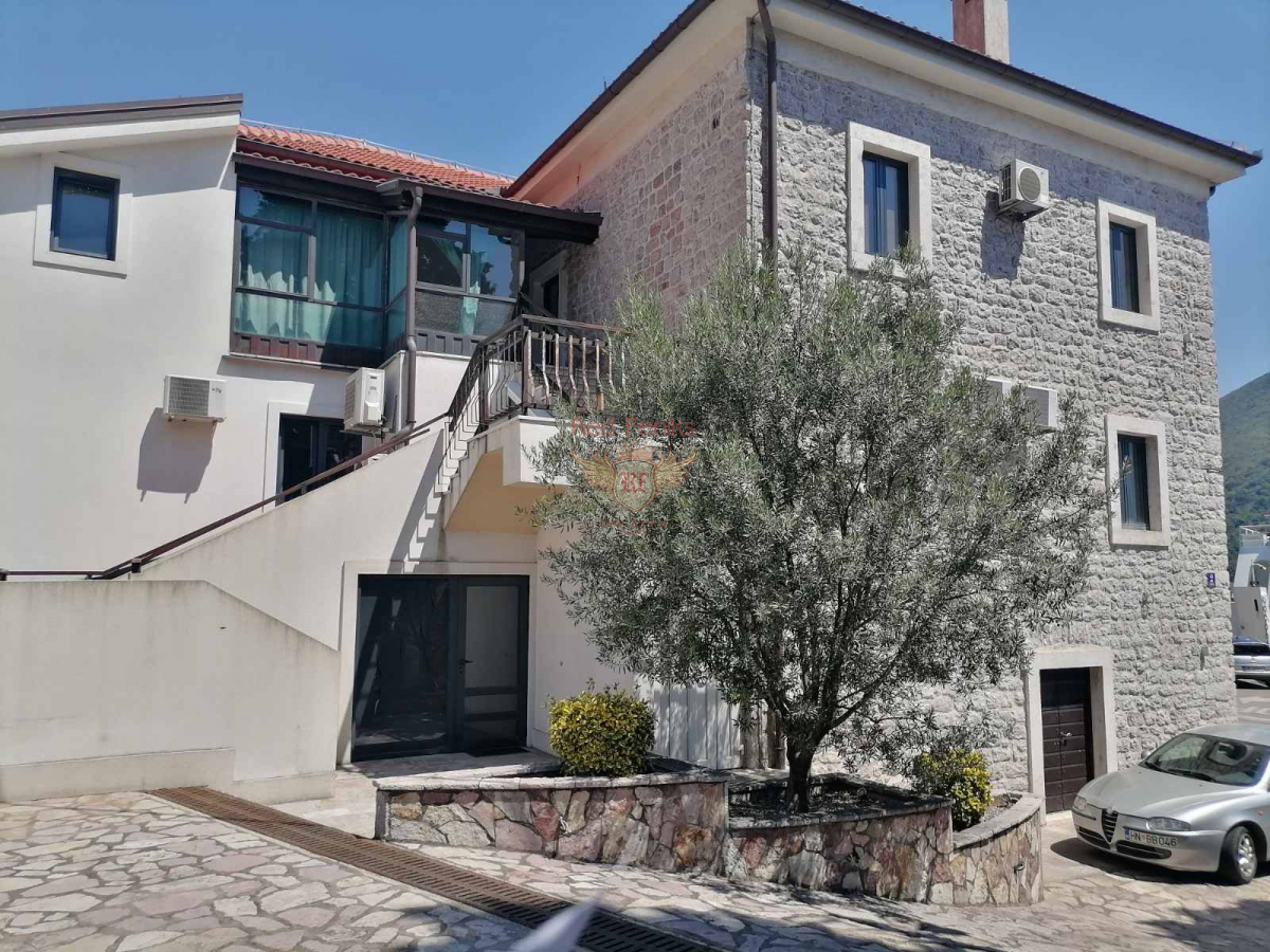 Maison à Herceg-Novi, Monténégro, 572 m² - image 2