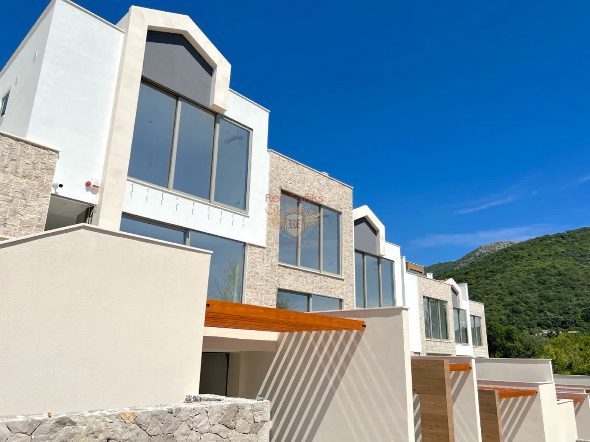 Haus in Tivat, Montenegro, 101 m² - Foto 2