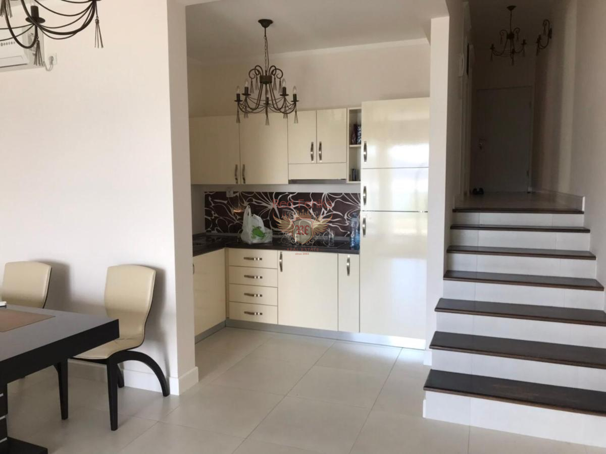 Appartement à Herceg-Novi, Monténégro, 74 m² - image 2