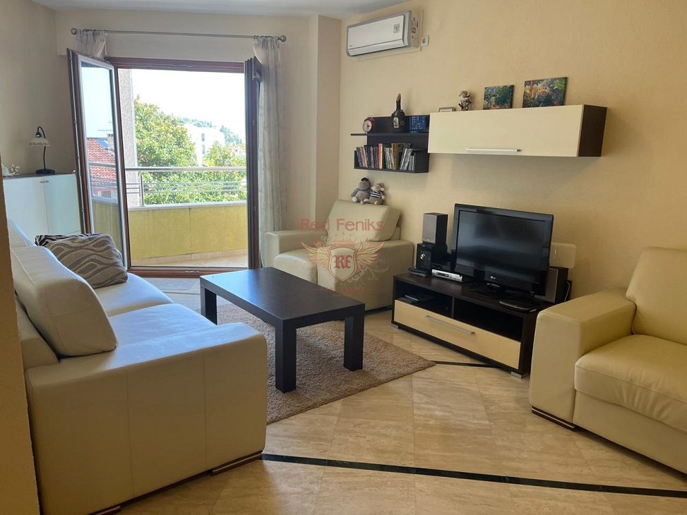 Flat in Herceg-Novi, Montenegro, 64 m² - picture 2