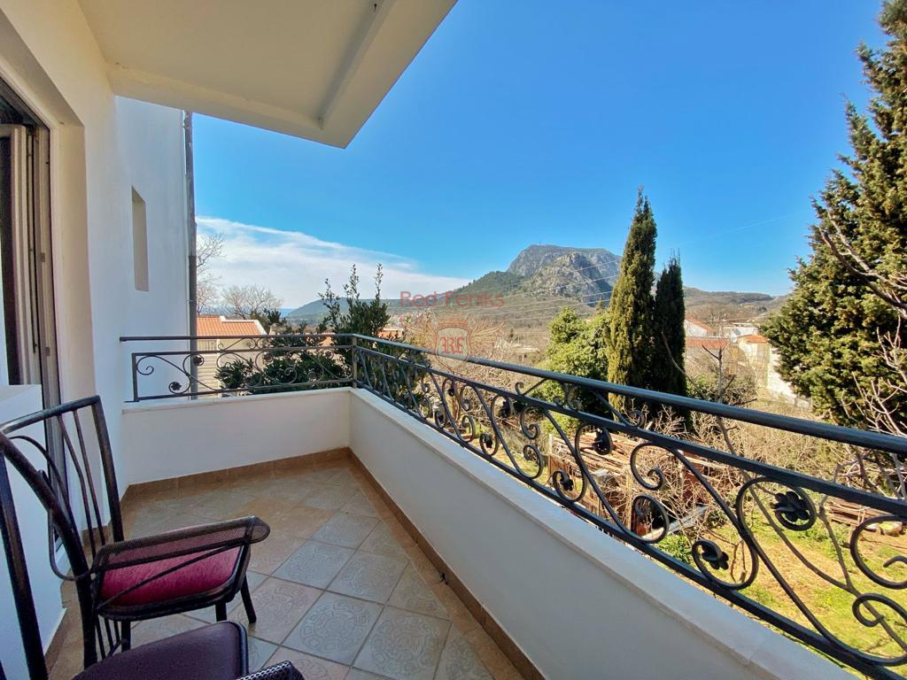 House in Bar, Montenegro, 370 m² - picture 2