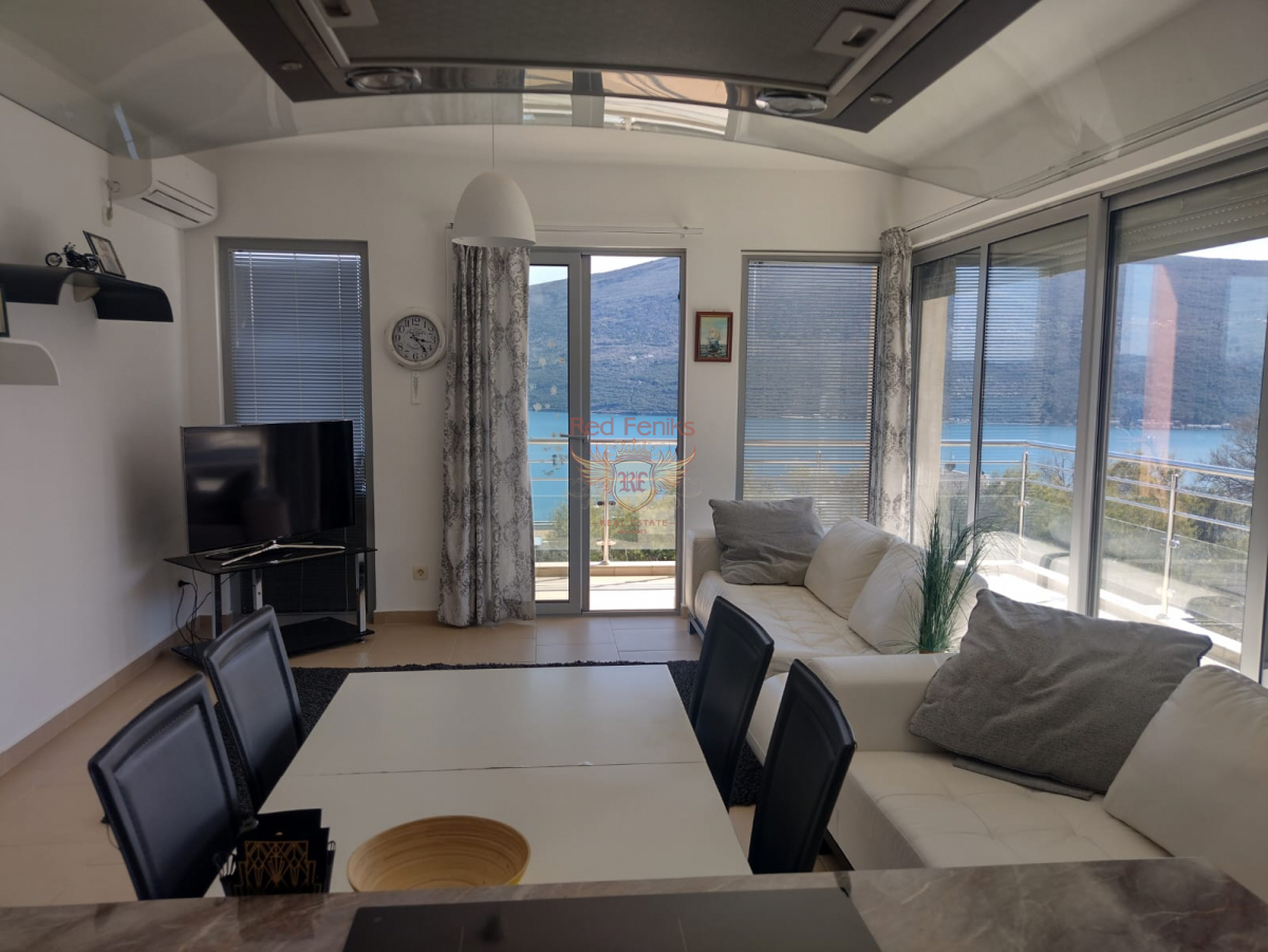 Appartamento a Herceg-Novi, Montenegro, 77 m² - foto 2