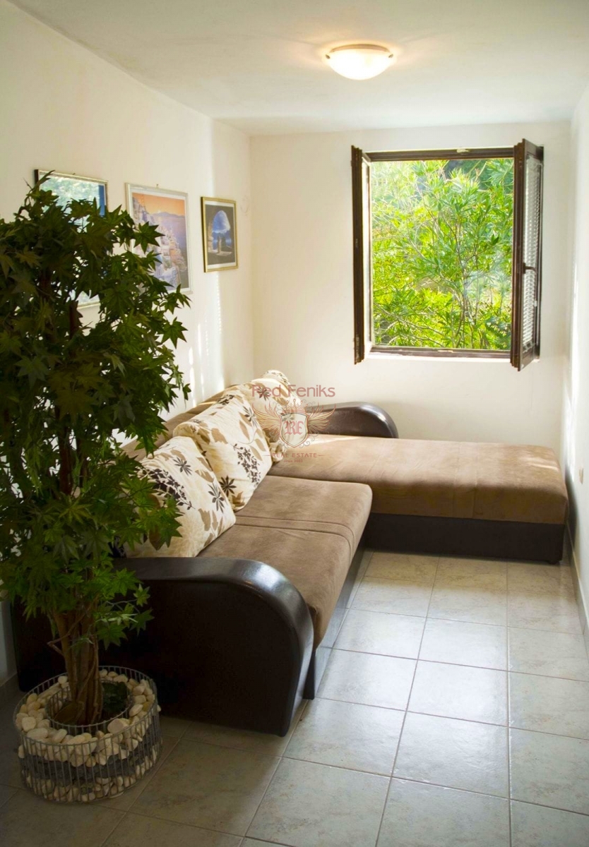 Casa en Budva, Montenegro, 80 m² - imagen 3