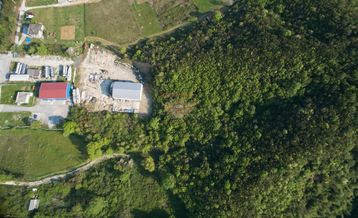 Terrain à Budva, Monténégro, 2 483 m² - image 3