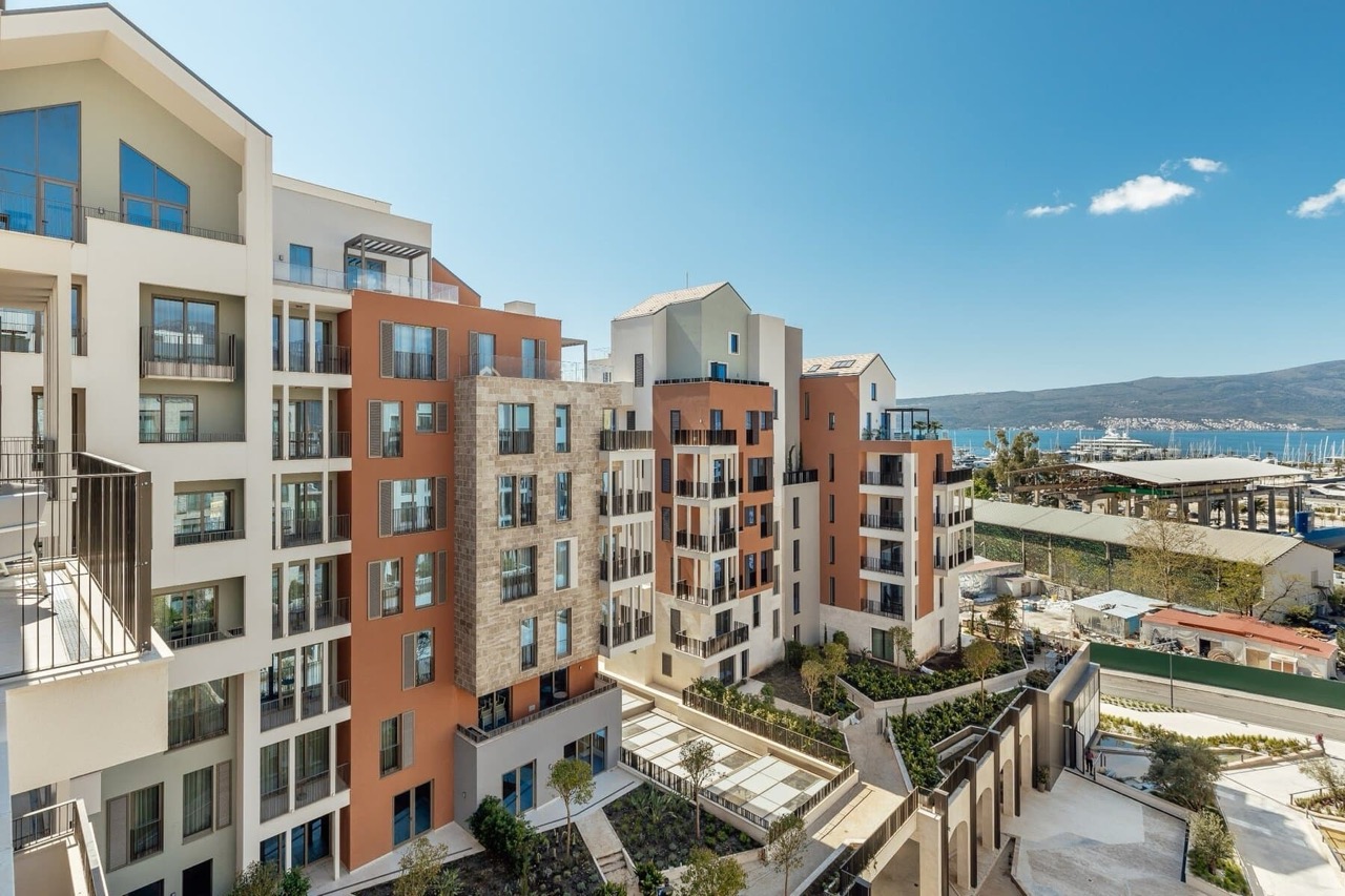 Piso en Tivat, Montenegro, 87 m² - imagen 4