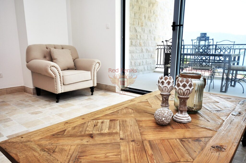 Piso en Kotor, Montenegro, 92 m² - imagen 3
