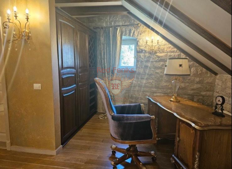 Haus in Kotor, Montenegro, 204 m² - Foto 3