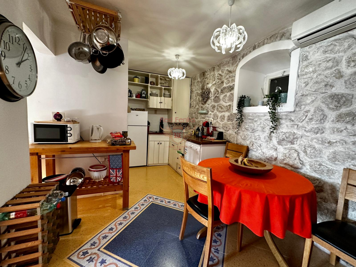 Appartamento a Kotor, Montenegro, 83 m² - foto 3