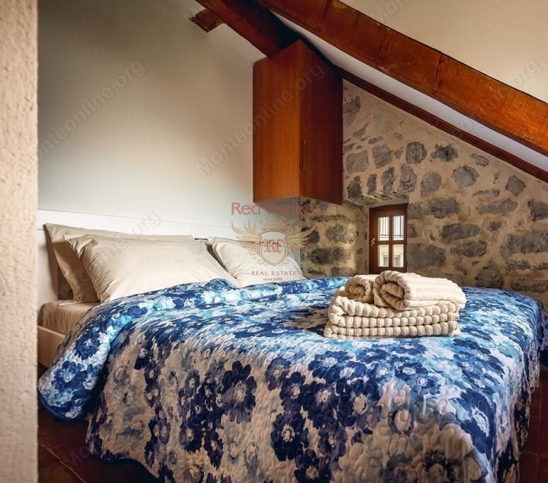 Maison à Kotor, Monténégro, 130 m² - image 3