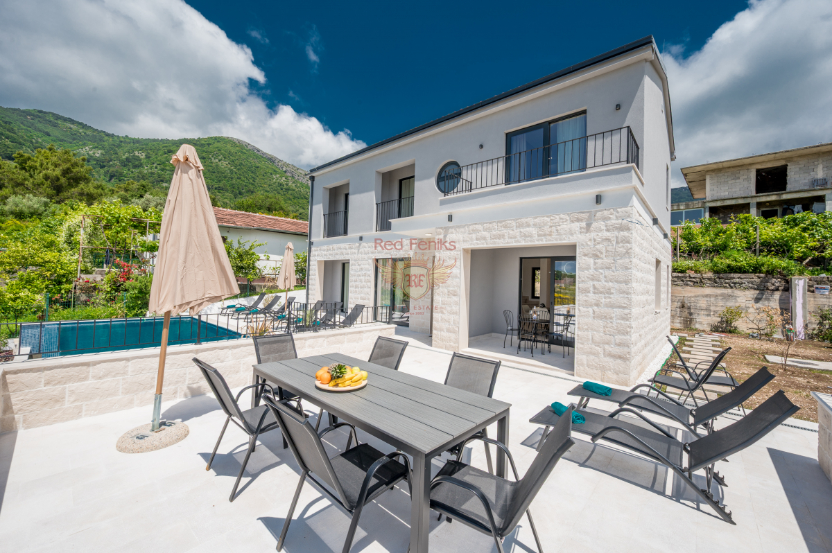 Haus in Tivat, Montenegro, 250 m² - Foto 4