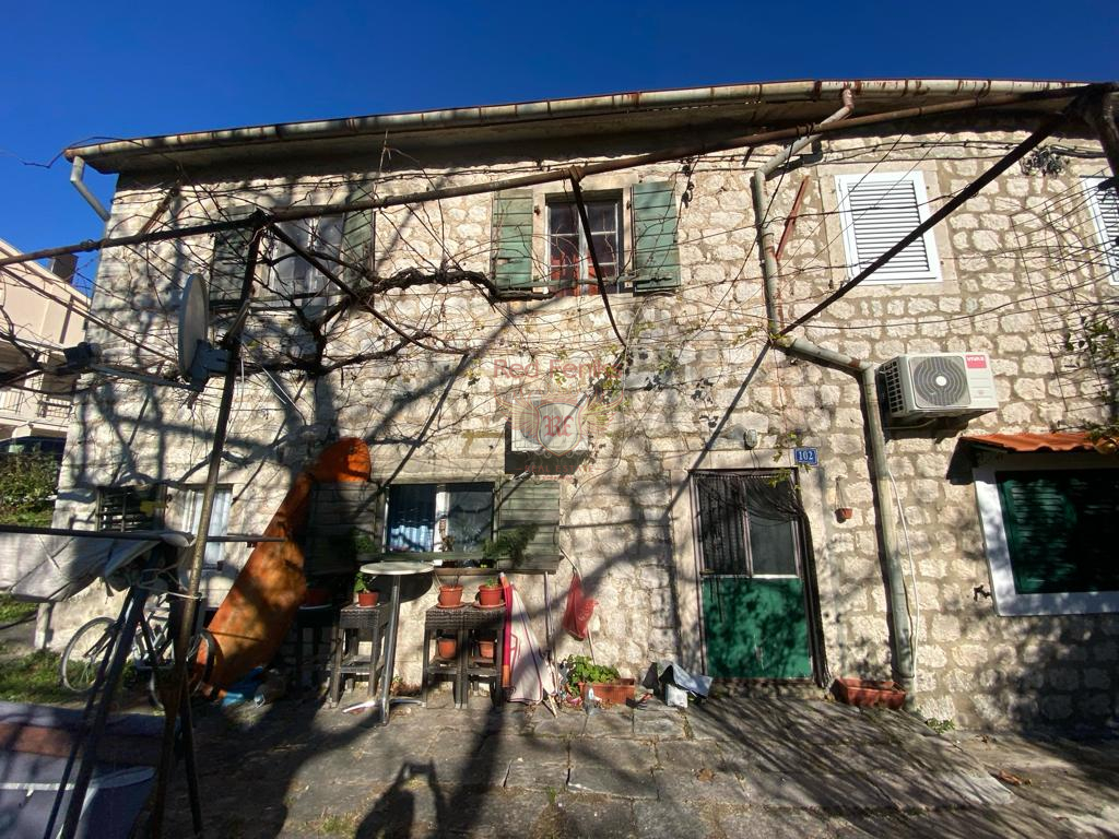 Casa en Kotor, Montenegro, 300 m² - imagen 4