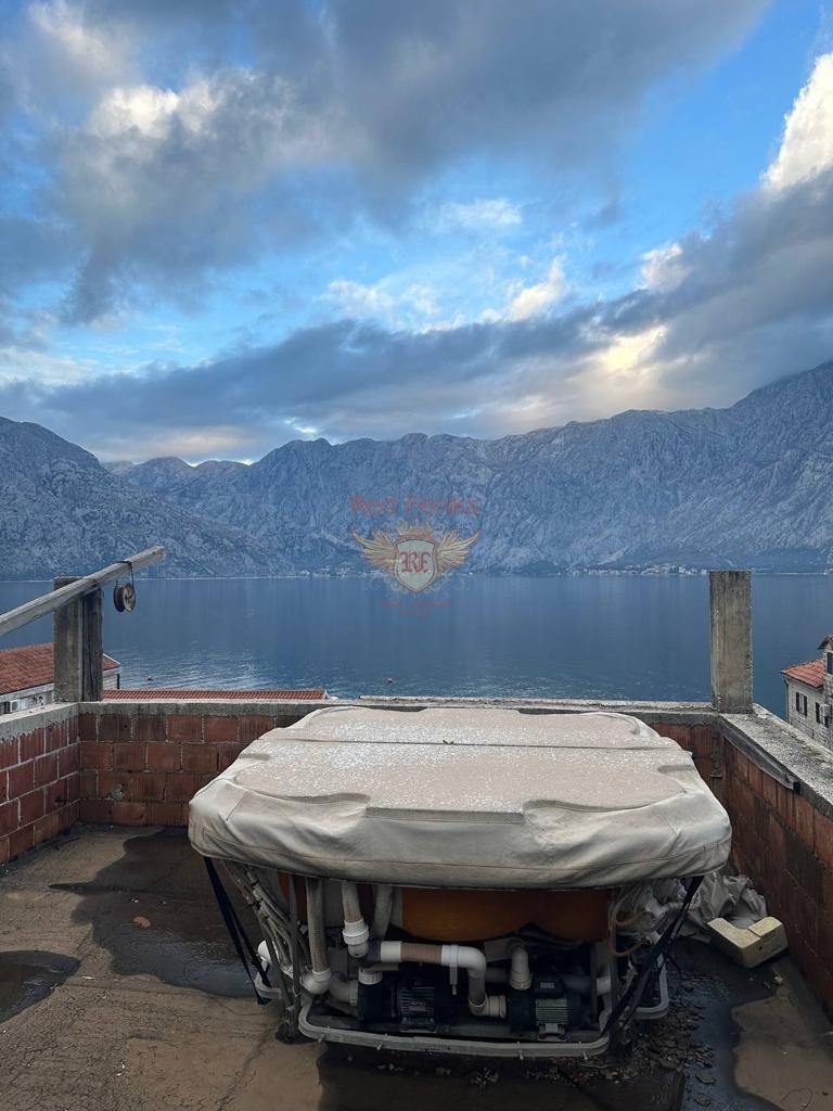 Flat in Kotor, Montenegro - picture 4