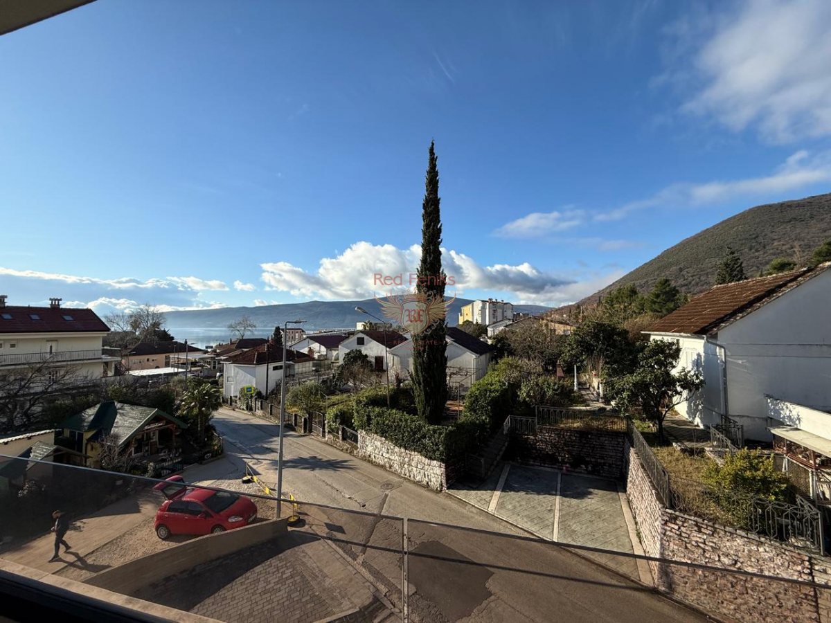 Piso en Herceg-Novi, Montenegro, 61 m² - imagen 4