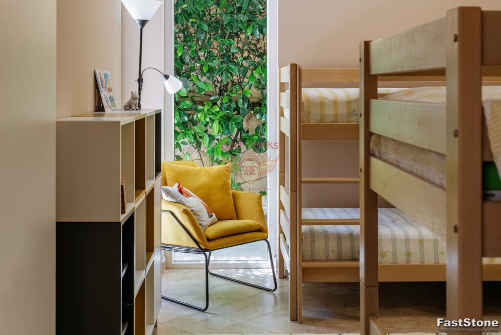 Flat in Kotor, Montenegro, 63 m² - picture 4