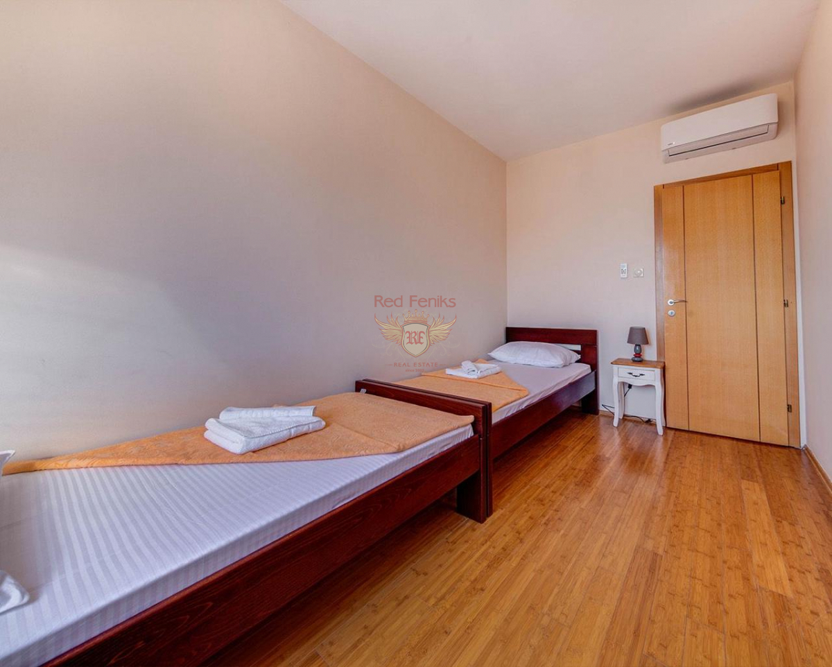 Flat in Herceg-Novi, Montenegro, 127 m² - picture 4