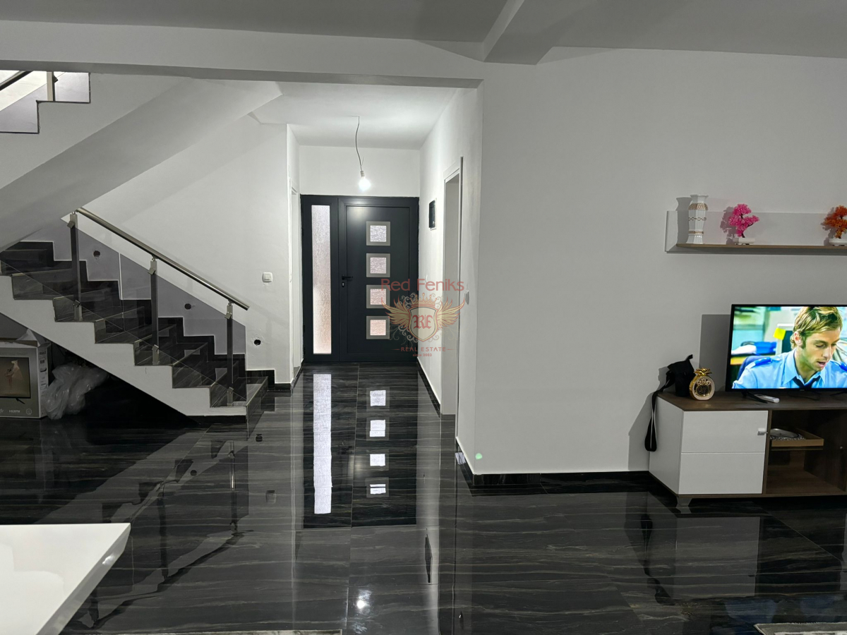 Haus in Bar, Montenegro, 190 m² - Foto 4